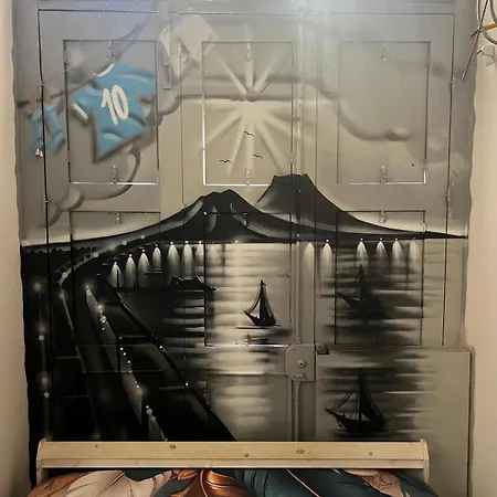 Becial House * Napoli